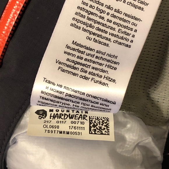 Mountain Hardware Vintersaga Hooded Jacket - Picture 9 of 9